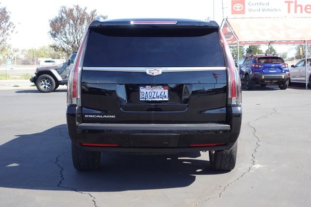 2018 Cadillac Escalade Luxury