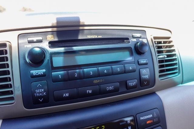 2005 Toyota Corolla LE