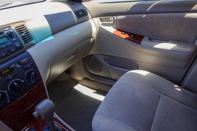 2005 Toyota Corolla LE