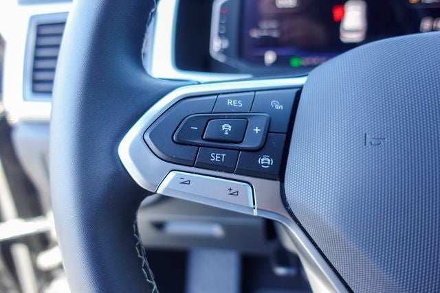 2023 Volkswagen Atlas Cross Sport 2.0T SE w/Technology