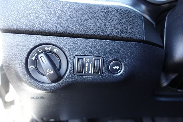 2018 Dodge Charger V6