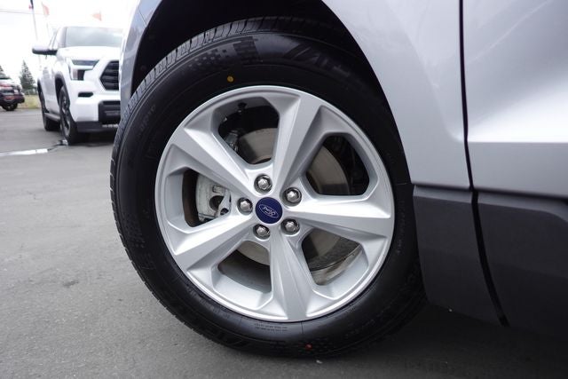 2020 Ford Edge SE