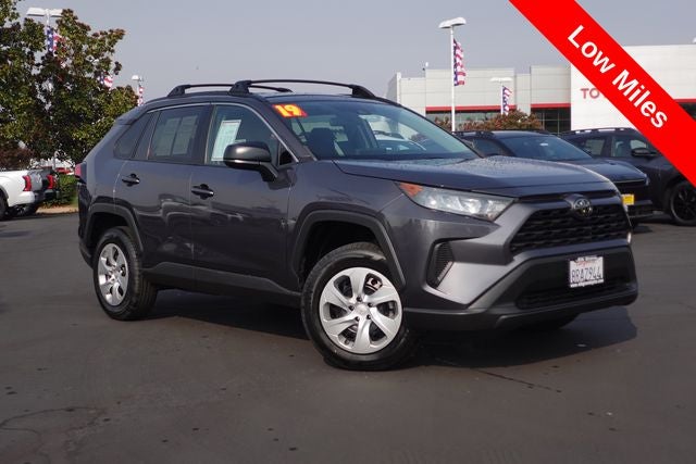 2019 Toyota RAV4 LE
