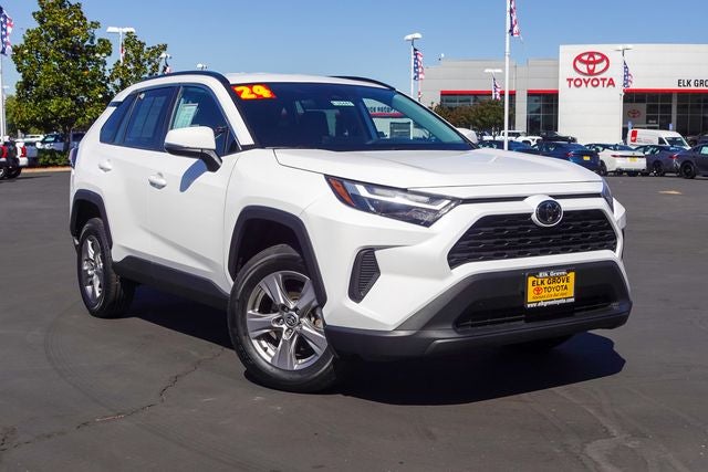 2024 Toyota RAV4 XLE