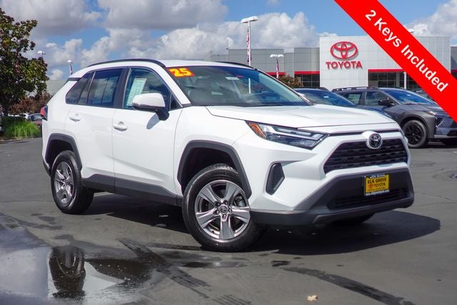 2025 Toyota RAV4 XLE