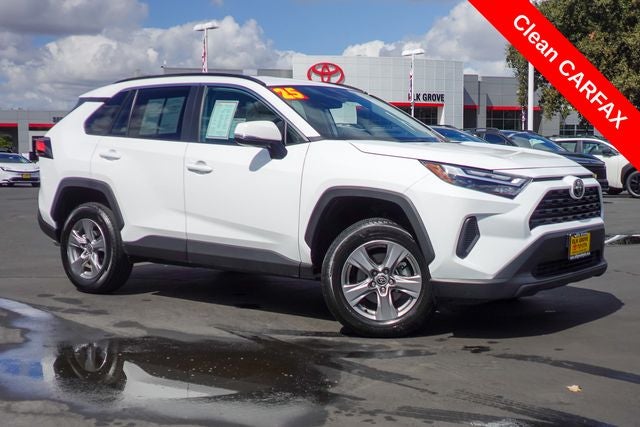 2025 Toyota RAV4 XLE