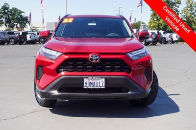 2022 Toyota RAV4 XLE