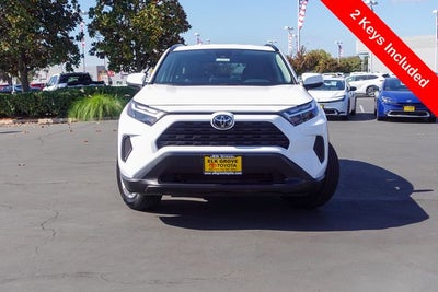 2025 Toyota RAV4 XLE