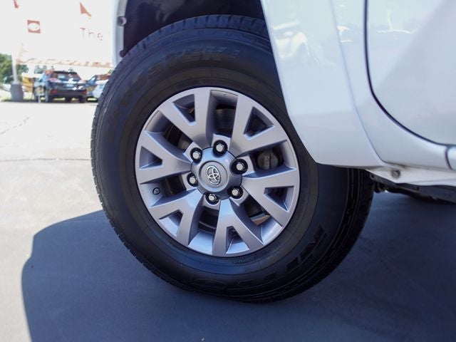 2017 Toyota Tacoma SR5