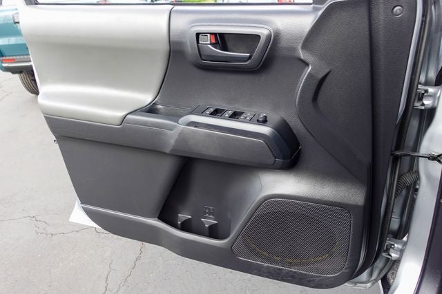 2022 Toyota Tacoma SR V6