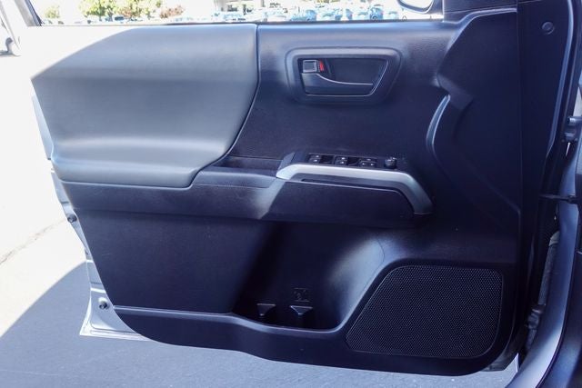 2019 Toyota Tacoma SR5 V6