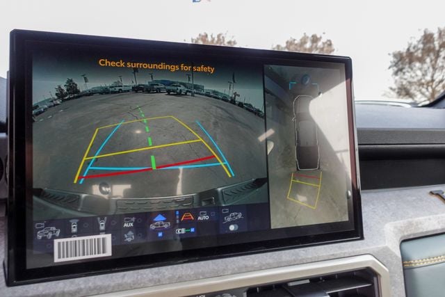 2025 Toyota Tacoma Hybrid Trailhunter