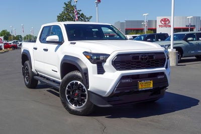 2026 Toyota Tacoma Hybrid TRD Off Road