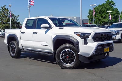 2026 Toyota Tacoma Hybrid TRD Off Road