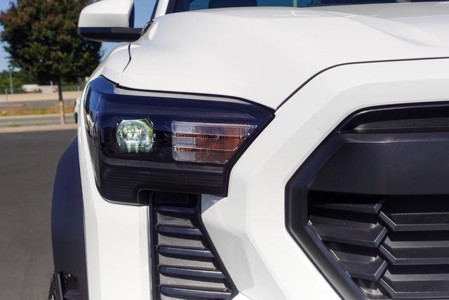 2026 Toyota Tacoma Hybrid TRD Off Road