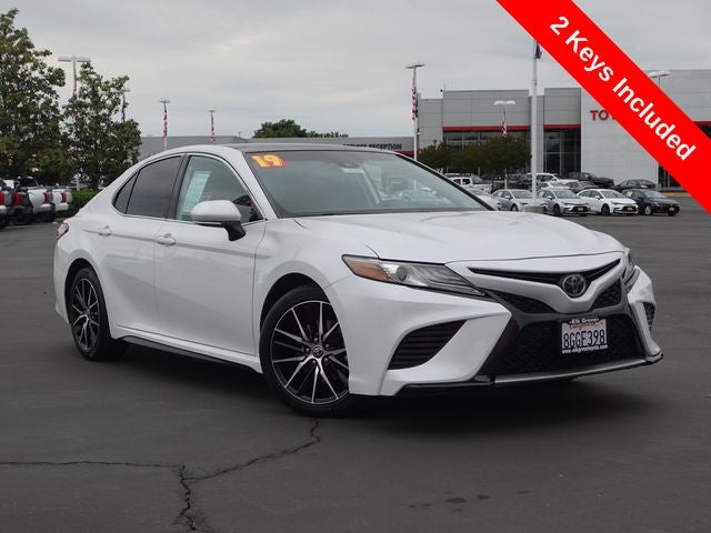 2019 Toyota Camry XSE