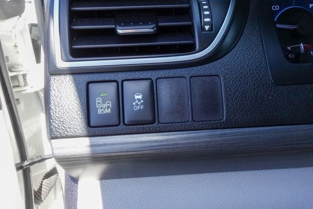 2015 Toyota Camry Hybrid XLE