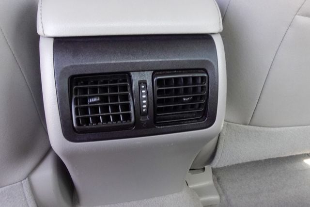 2015 Toyota Camry Hybrid XLE