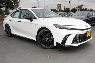 2026 Toyota Camry SE Nightshade