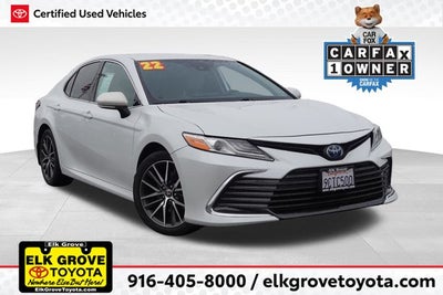 2022 Toyota Camry Hybrid XLE