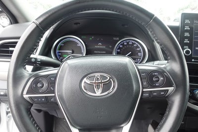 2022 Toyota Camry Hybrid XLE