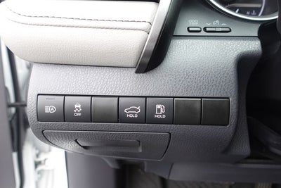 2022 Toyota Camry Hybrid XLE