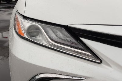 2022 Toyota Camry Hybrid XLE