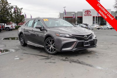 2024 Toyota Camry SE