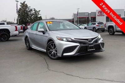 2024 Toyota Camry SE