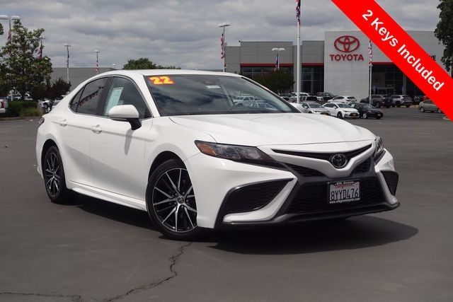 2022 Toyota Camry SE