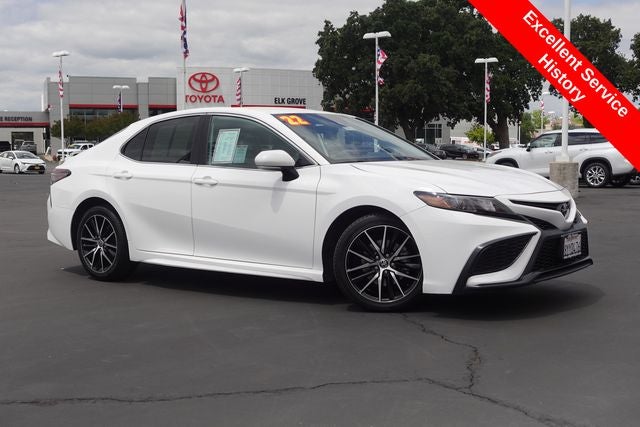 2022 Toyota Camry SE