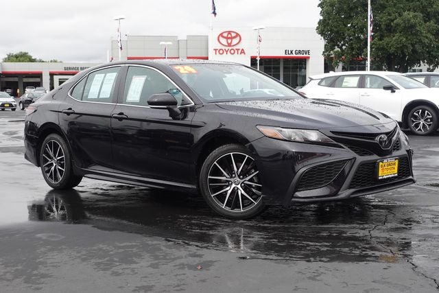 2024 Toyota Camry SE