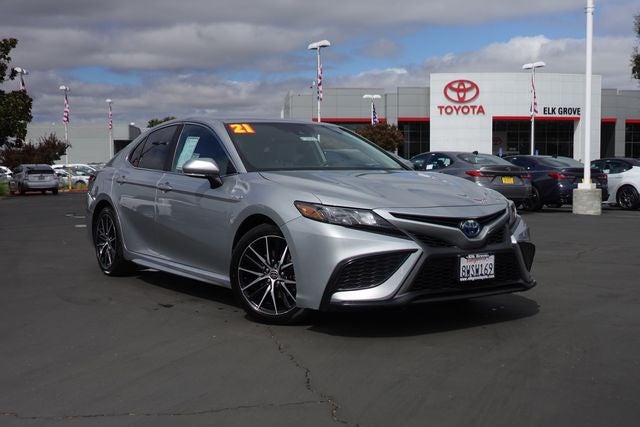 2021 Toyota Camry Hybrid SE