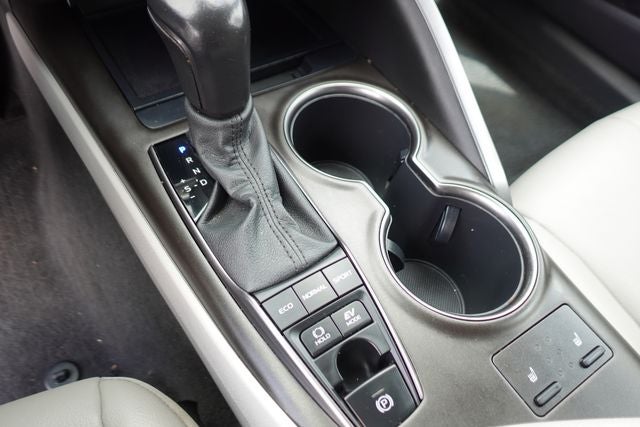 2021 Toyota Camry Hybrid SE