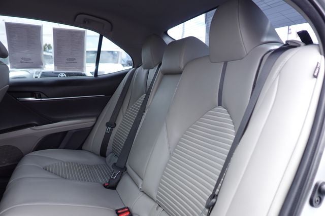 2021 Toyota Camry Hybrid SE