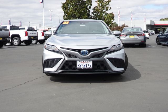2021 Toyota Camry Hybrid SE
