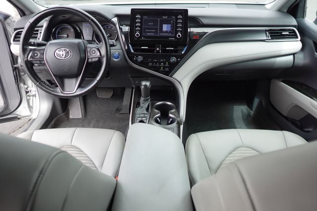 2021 Toyota Camry Hybrid SE