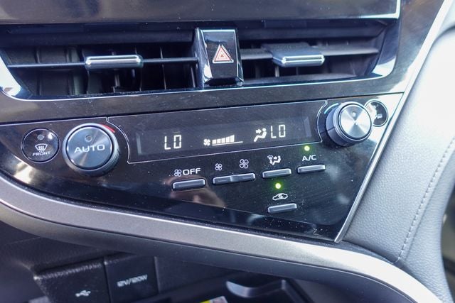 2024 Toyota Camry Hybrid LE