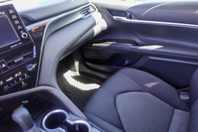 2024 Toyota Camry Hybrid LE