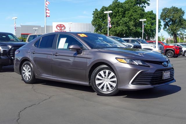 2024 Toyota Camry Hybrid LE