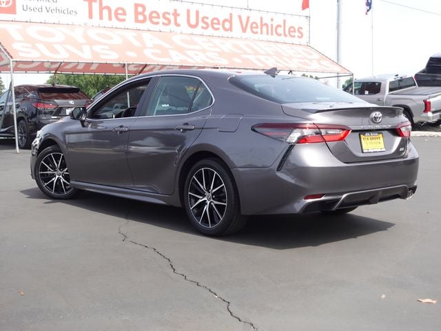 2022 Toyota Camry SE