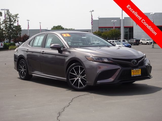 2022 Toyota Camry SE
