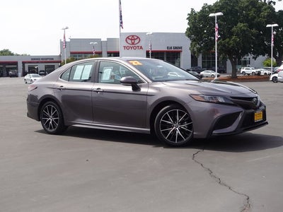 2022 Toyota Camry SE