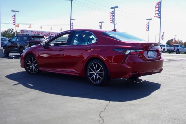 2022 Toyota Camry SE