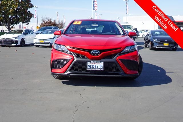 2022 Toyota Camry SE