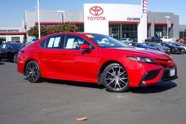2022 Toyota Camry SE