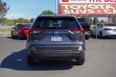 2022 Toyota RAV4 Hybrid XLE Premium