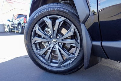 2022 Toyota RAV4 Hybrid XLE Premium