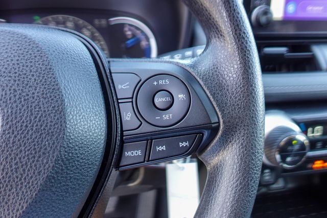 2023 Toyota RAV4 Hybrid LE