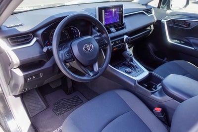 2023 Toyota RAV4 Hybrid LE